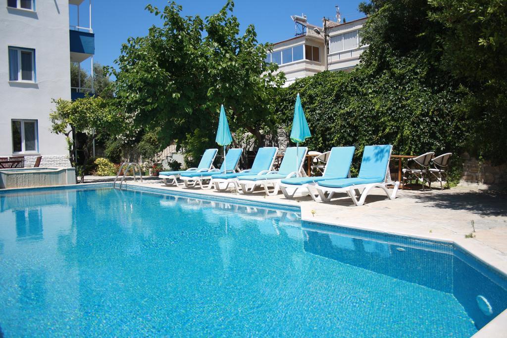 Parla Apart Hotel Çeşme エクステリア 写真