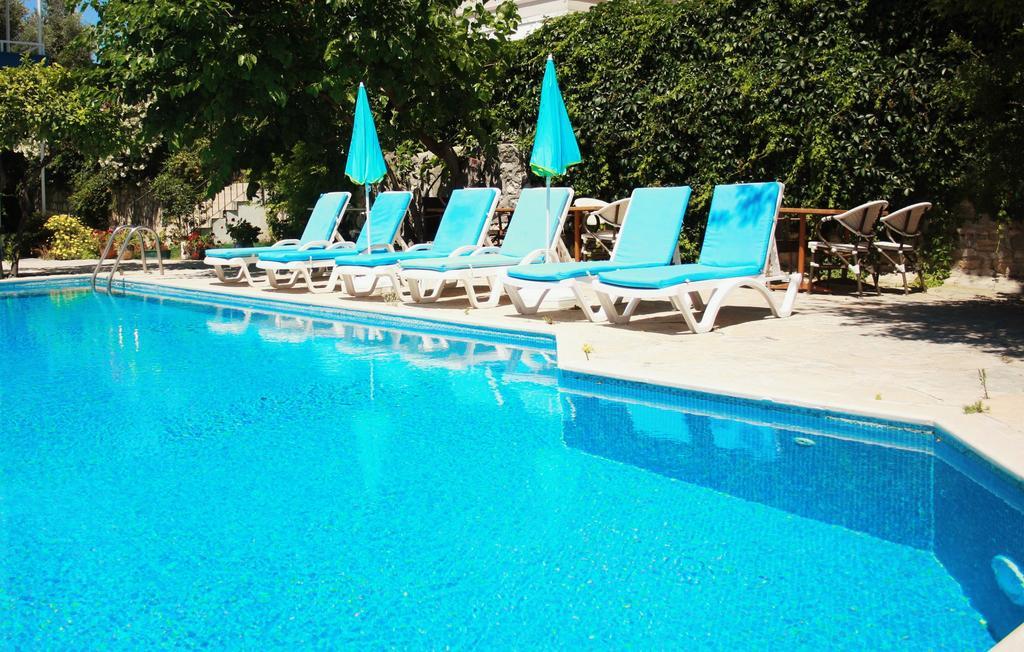 Parla Apart Hotel Çeşme エクステリア 写真