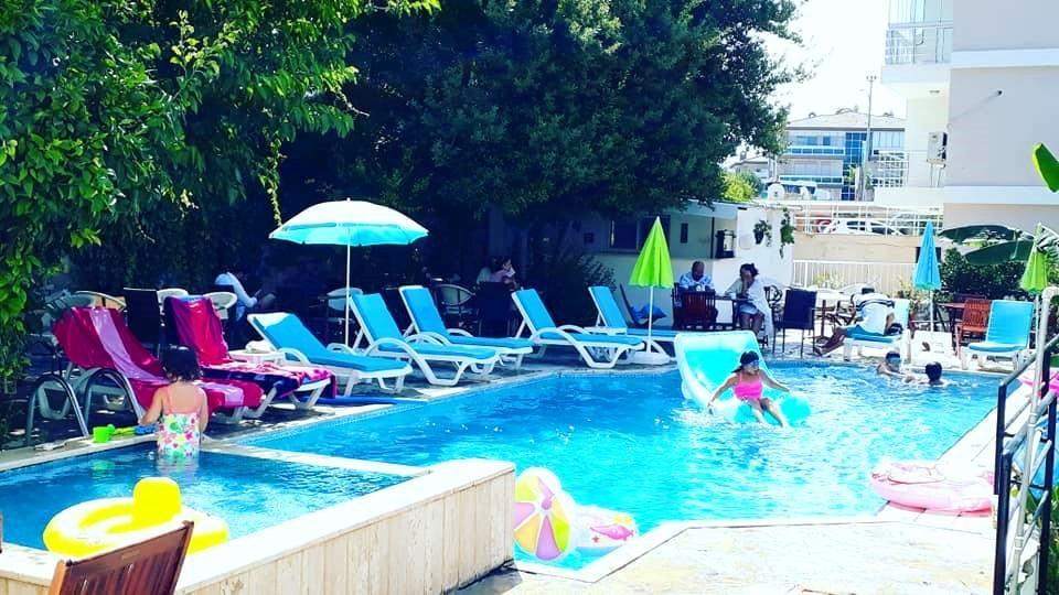 Parla Apart Hotel Çeşme エクステリア 写真