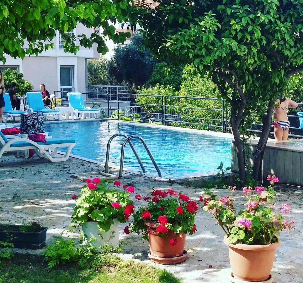 Parla Apart Hotel Çeşme エクステリア 写真
