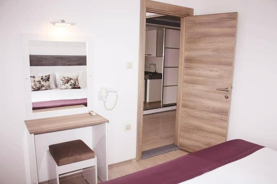 Parla Apart Hotel Çeşme エクステリア 写真